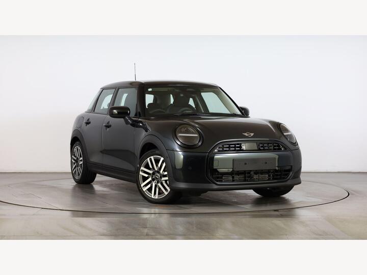 MINI Cooper 1.5C Classic Steptronic Euro 6 (s/s) 5dr