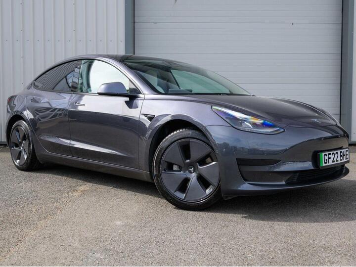 Tesla Model 3 Standard Range Plus Auto RWD 4dr