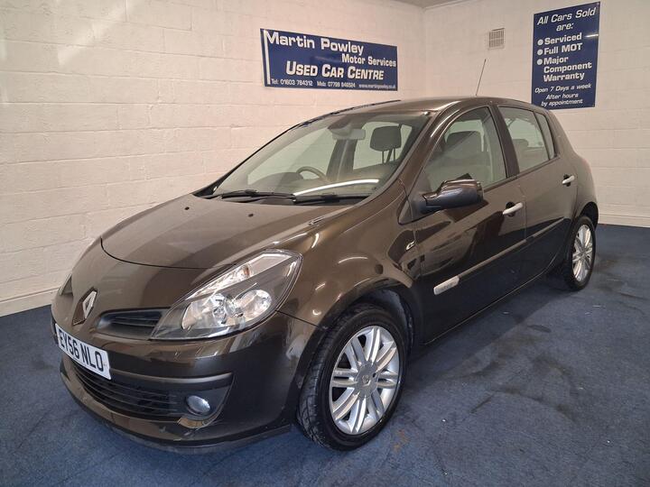 Renault Clio 1.6 VVT Initiale 5dr
