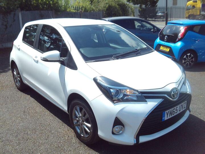 Toyota Yaris 1.33 Dual VVT-i Icon Euro 5 5dr Euro 5