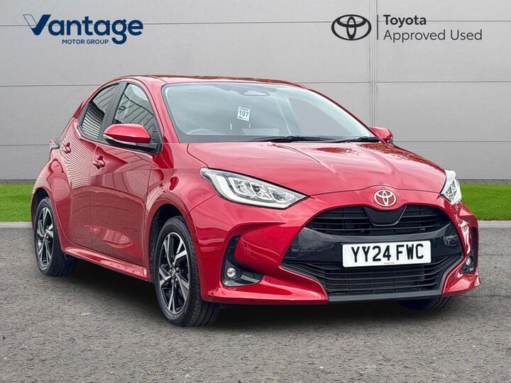 Toyota Yaris 1.5 VVT-h Design E-CVT Euro 6 (s/s) 5dr
