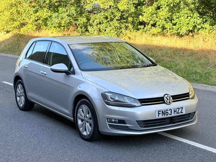 Volkswagen Golf 1.2 TSI BlueMotion Tech S DSG Euro 5 (s/s) 5dr