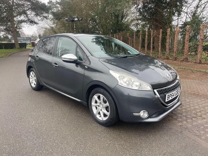 Peugeot 208 1.2 VTi PureTech Style Euro 5 5dr