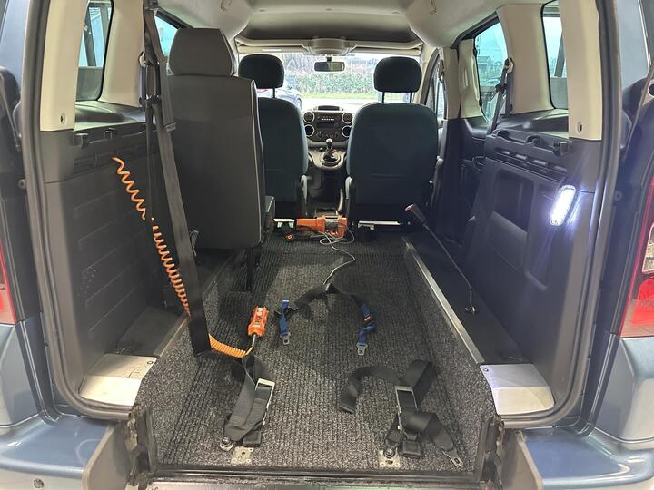 Citroen Berlingo 1.6 BlueHDi Feel Multispace MPV Euro 6 5dr Citroen Berlingo 1.6 BlueHDi Feel Multispace MPV Euro 6 5dr
