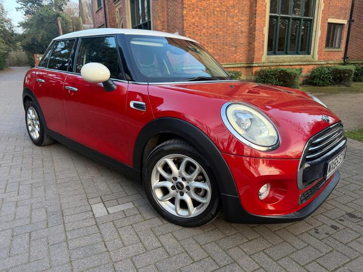 MINI Hatch 1.5 Cooper Auto Euro 6 (s/s) 5dr