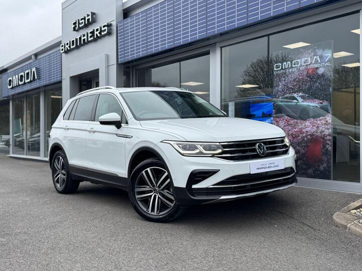 Volkswagen Tiguan 2.0 TSI Elegance DSG 4Motion Euro 6 (s/s) 5dr