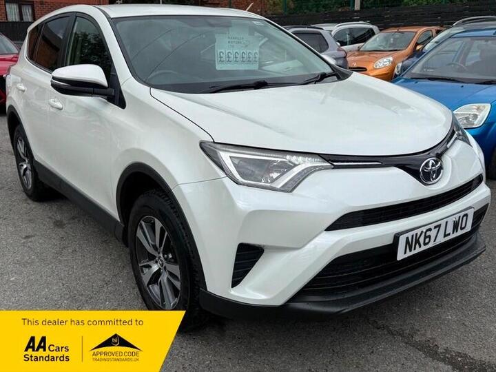 Toyota RAV4 2.0 D-4D Active Euro 6 (s/s) 5dr (Safety Sense)