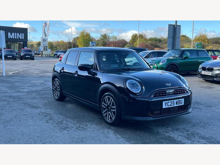 MINI Cooper 1.5C Classic Steptronic Euro 6 (s/s) 5dr
