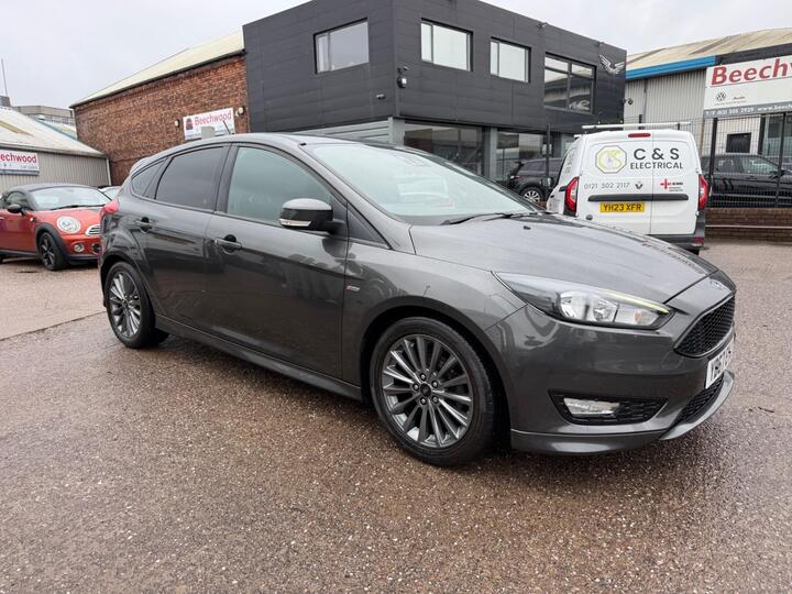 Ford Focus 1.0T EcoBoost ST-Line Euro 6 (s/s) 5dr