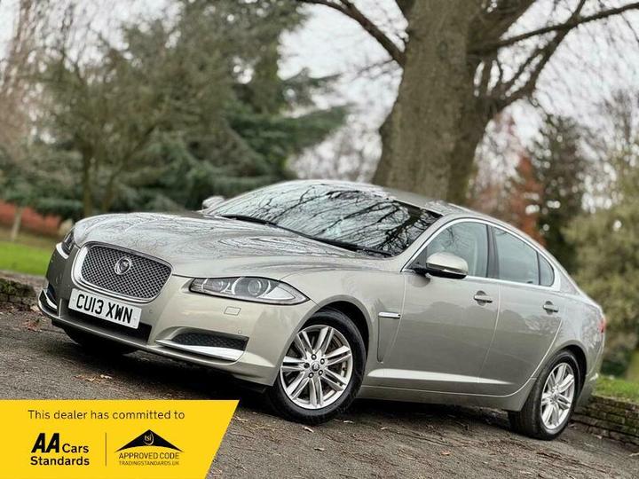 Jaguar XF 2.2d Luxury Auto Euro 5 (s/s) 4dr