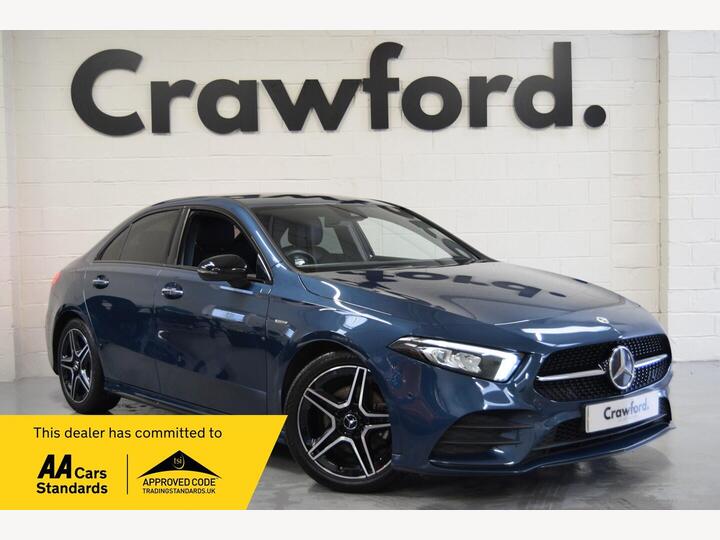 Mercedes-Benz A CLASS 2.0 A200d AMG Line Edition (Premium) 8G-DCT Euro 6 (s/s) 4dr Mercedes-Benz A CLASS 2.0 A200d AMG Line Edition (Premium) 8G-DCT Euro 6 (s/s) 4dr