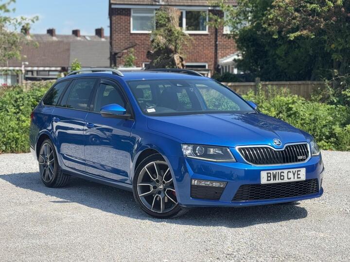 Skoda Octavia 2.0 TDI VRS DSG 4WD Euro 6 (s/s) 5dr Skoda Octavia 2.0 TDI VRS DSG 4WD Euro 6 (s/s) 5dr