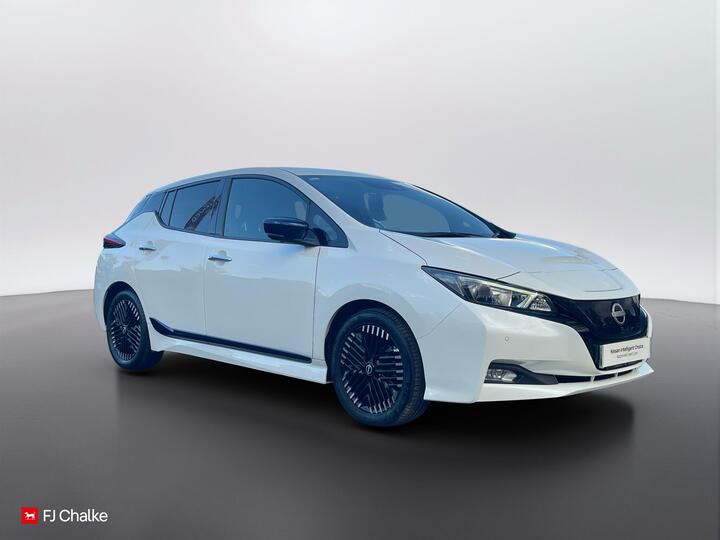 Nissan Leaf 39kWh N-Connecta Auto 5dr