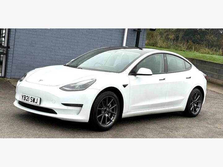 Tesla Model 3 (Dual Motor) Long Range Auto 4WDE 4dr Tesla Model 3 (Dual Motor) Long Range Auto 4WDE 4dr