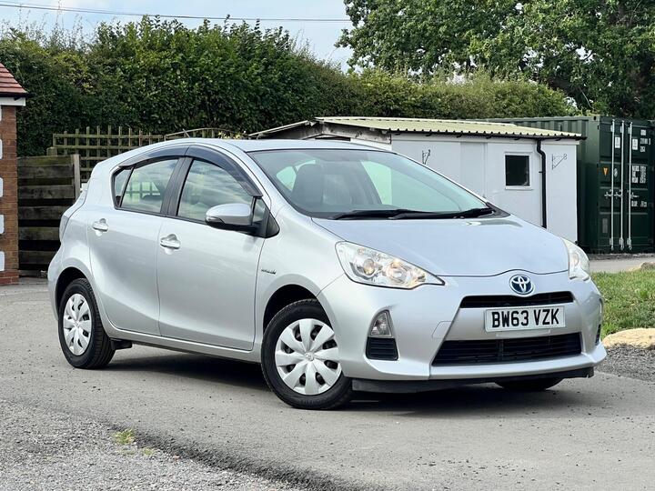 Toyota Aqua 1.5 VVT-h Petrol Hybrid Euro 6 5Dr