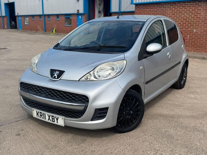 Peugeot 107 1.0 12V Urban Euro 5 5dr