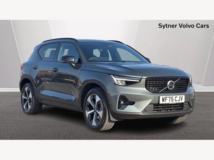 Volvo XC40 2.0 B4 MHEV Plus Dark DCT Auto Euro 6 (s/s) 5dr