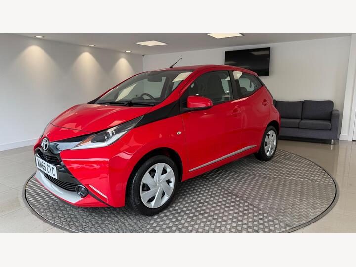 Toyota AYGO 1.0 VVT-i X-play Euro 5 5dr Euro 5