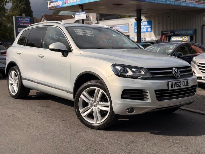 Volkswagen Touareg 3.0 TDI V6 BlueMotion Tech SE Tiptronic 4WD Euro 5 (s/s) 5dr