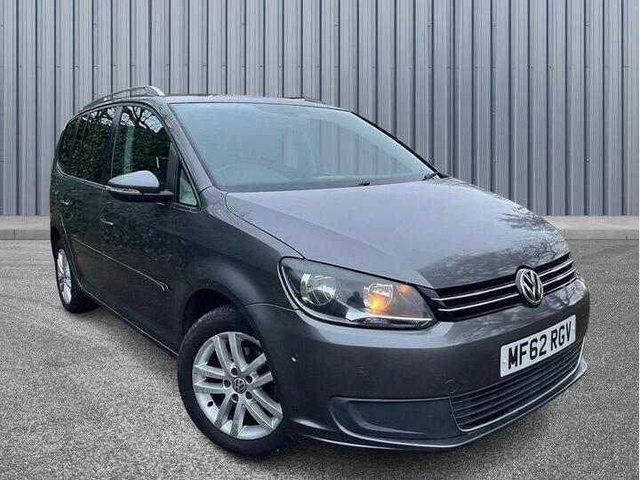Volkswagen Touran 1.6 TDI SE DSG Euro 5 5dr Volkswagen Touran 1.6 TDI SE DSG Euro 5 5dr