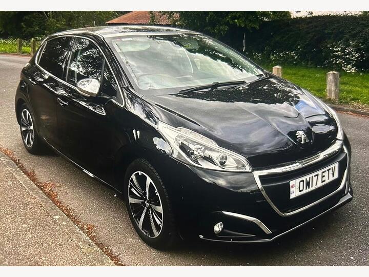 Peugeot 208 1.2 PureTech Allure Premium Euro 6 5dr