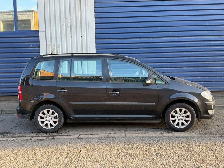 Volkswagen Touran 1.6 S 5dr (7 Seats)