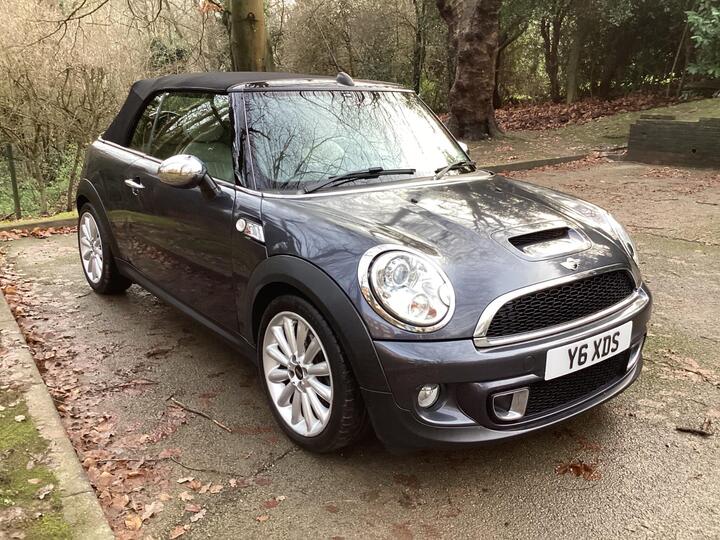 MINI Convertible 1.6 Cooper S Euro 5 (s/s) 2dr