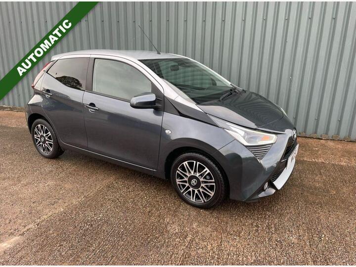 Toyota AYGO 1.0 VVT-i X-clusiv X-shift Euro 6 5dr (Safety Sense) Toyota AYGO 1.0 VVT-i X-clusiv X-shift Euro 6 5dr (Safety Sense)