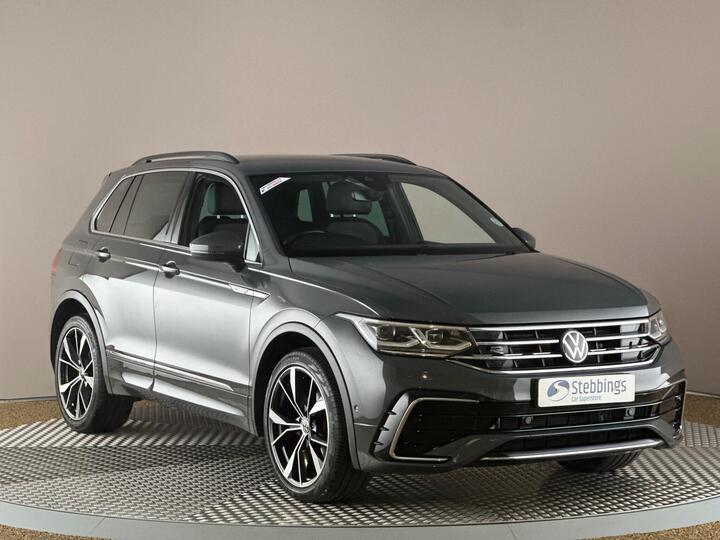 Volkswagen Tiguan 2.0 TDI R-Line DSG Euro 6 (s/s) 5dr