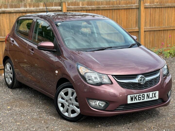 Vauxhall Viva 1.0i SE Euro 6 5dr (a/c) Vauxhall Viva 1.0i SE Euro 6 5dr (a/c)