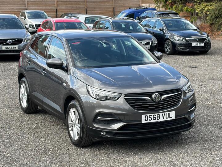 Vauxhall Grandland X 1.2 Turbo SE Euro 6 (s/s) 5dr