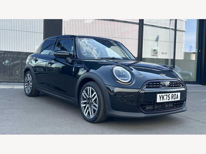 MINI Cooper 1.5C Classic Steptronic Euro 6 (s/s) 5dr