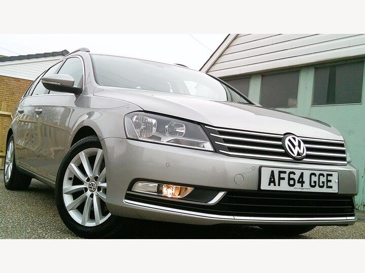 Volkswagen Passat 2.0 TDI BlueMotion Tech Executive Euro 5 (s/s) 5dr