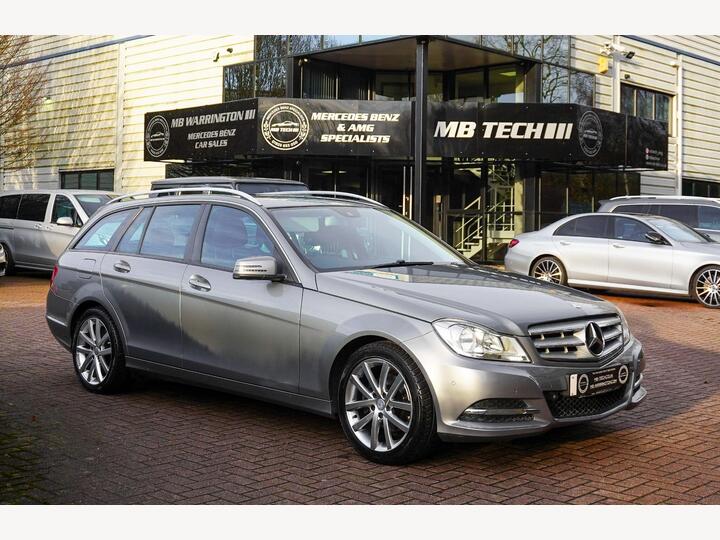Mercedes-Benz C Class 2.1 C220 CDI BlueEfficiency Executive SE Euro 5 (s/s) 5dr