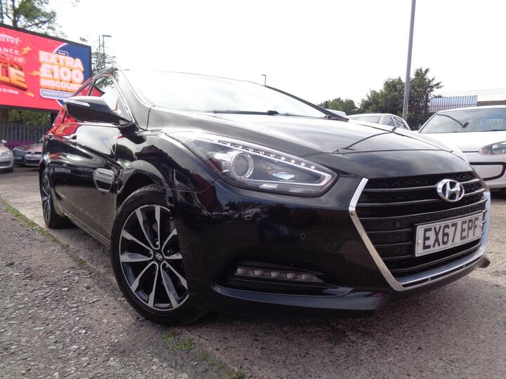 Hyundai I40 1.7 CRDi Blue Drive SE Nav Tourer DCT Euro 6 (s/s) 5dr Hyundai I40 1.7 CRDi Blue Drive SE Nav Tourer DCT Euro 6 (s/s) 5dr