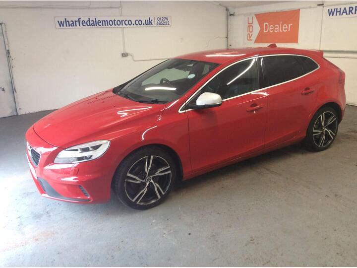 Volvo V40 2.0 T3 R-Design Pro Euro 6 (s/s) 5dr