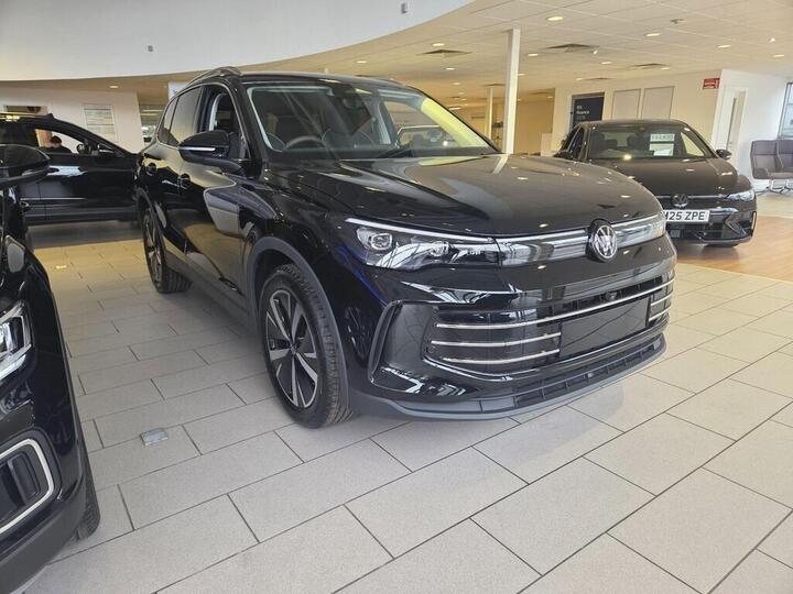 Volkswagen Tiguan 1.5 ETSI MHEV Elegance DSG Euro 6 (s/s) 5dr