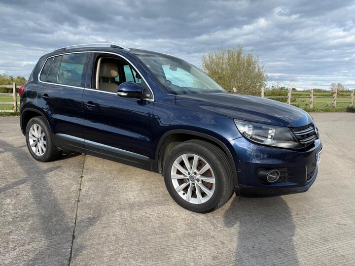 Volkswagen Tiguan 2.0 TDI BlueMotion Tech SE 4WD Euro 5 (s/s) 5dr