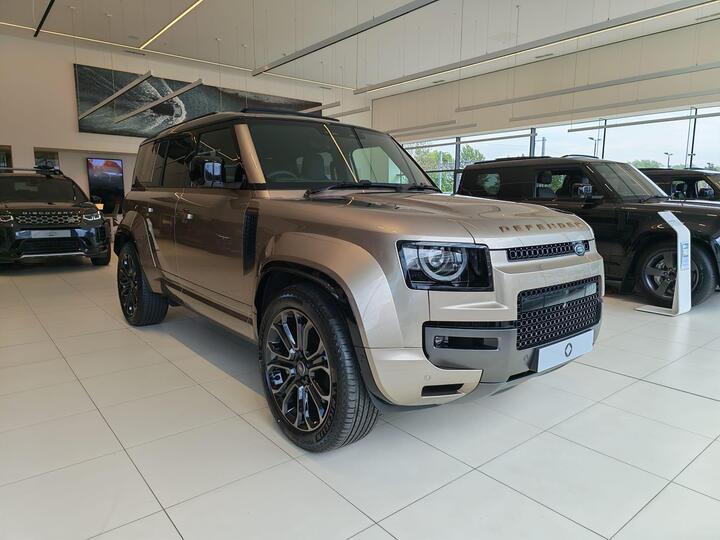 Land Rover Defender 110 4.4P V8 MHEV OCTA Auto 4WD Euro 6 (s/s) 5dr