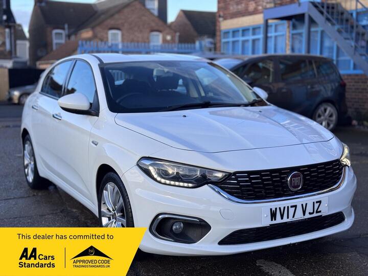 Fiat Tipo 1.6 MultiJetII Lounge Euro 6 (s/s) 5dr