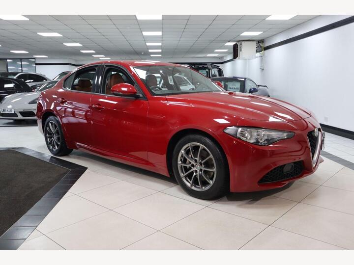 Alfa Romeo GIULIA 2.2 TD Super Auto Euro 6 (s/s) 4dr