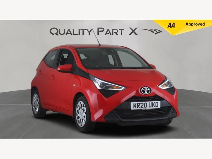 Toyota AYGO 1.0 VVT-i X-play Euro 6 5dr Toyota AYGO 1.0 VVT-i X-play Euro 6 5dr