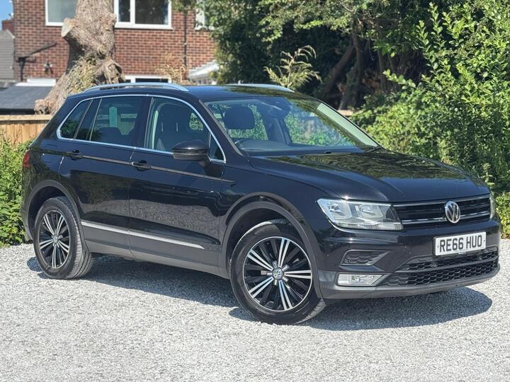 Volkswagen Tiguan 2.0 TDI BlueMotion Tech SE Navigation DSG 4Motion Euro 6 (s/s) 5dr