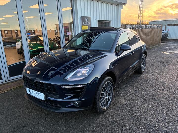 Porsche Macan 3.0 TD V6 S PDK 4WD Euro 6 (s/s) 5dr Porsche Macan 3.0 TD V6 S PDK 4WD Euro 6 (s/s) 5dr