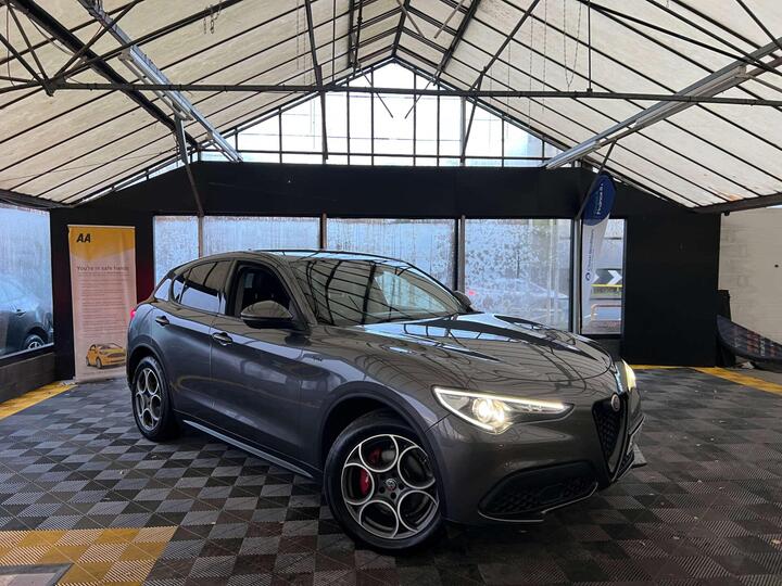 Alfa Romeo STELVIO 2.0T Sprint Auto Q4 AWD Euro 6 (s/s) 5dr