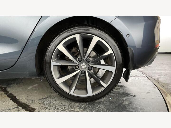 SEAT Leon 1.5 ETSI MHEV FR Sport DSG Euro 6 (s/s) 5dr