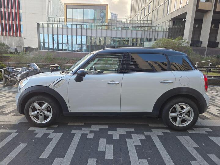 MINI Countryman 1.6 Cooper D Euro 5 (s/s) 5dr