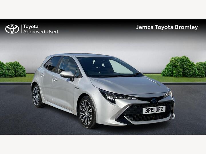 Toyota Corolla 1.8 VVT-h Design CVT Euro 6 (s/s) 5dr