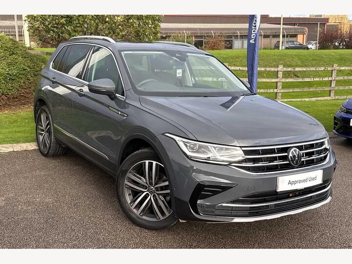 Volkswagen Tiguan 2.0 TDI Elegance DSG 4Motion Euro 6 (s/s) 5dr