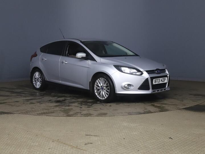 Ford Focus 1.0T EcoBoost Zetec Euro 5 (s/s) 5dr